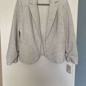 Amanda & Chelsea Cream Textured Open-Front Blazer